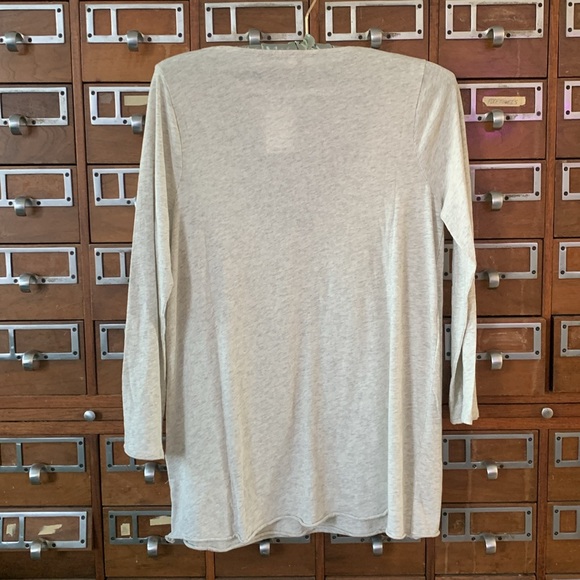 J Crew Grey Basic Top Size Small - Picture 4 of 7